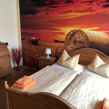 Hotel Schuetzenhaus Bruck  Екстериор снимка