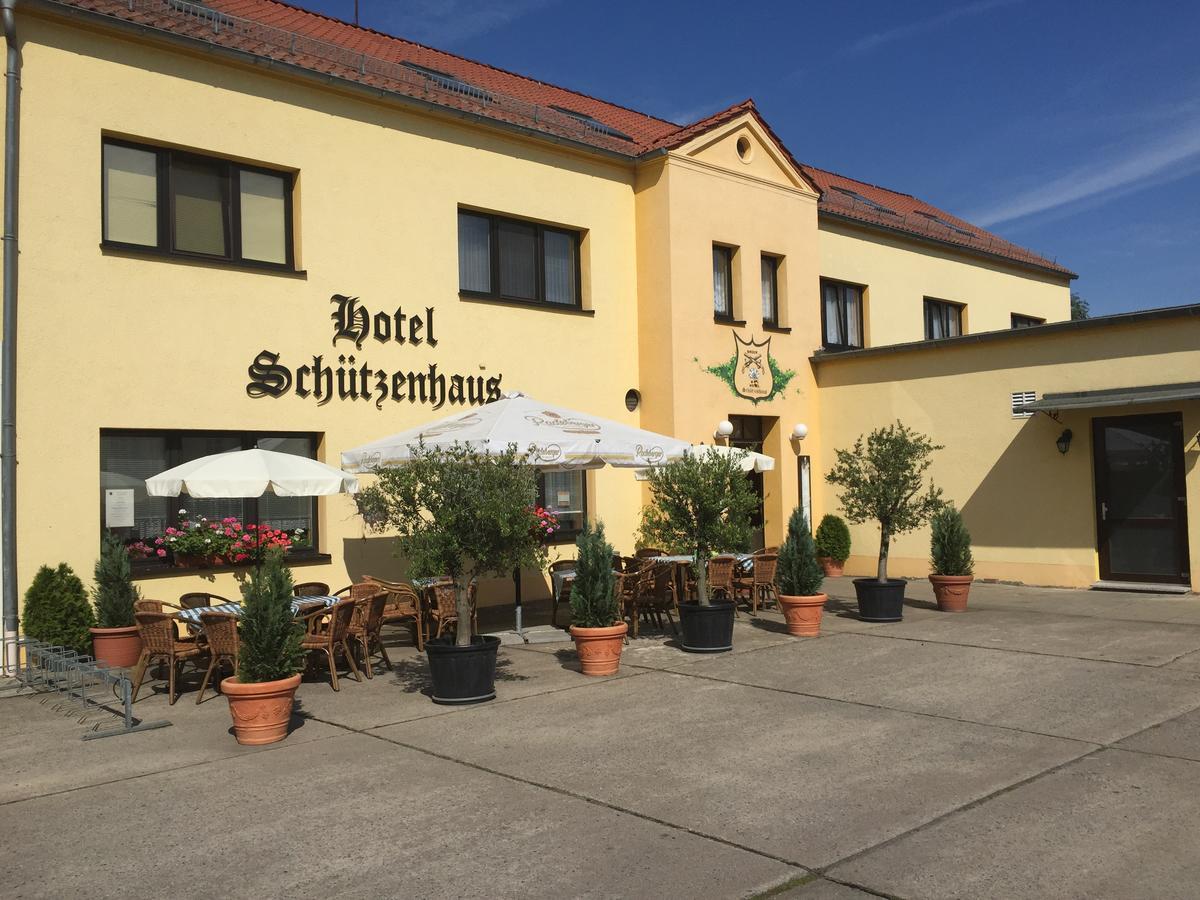 Hotel Schuetzenhaus Bruck  Екстериор снимка