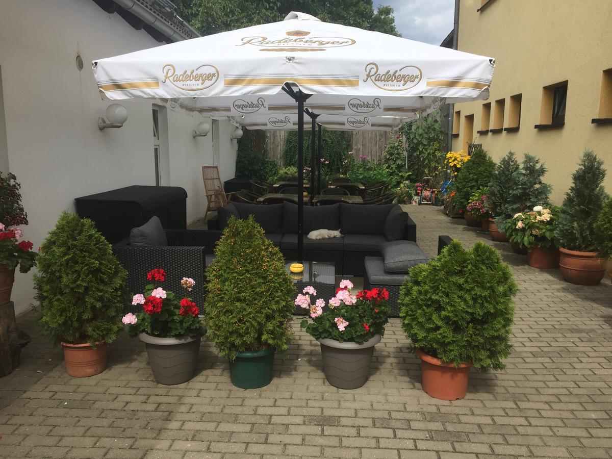 Hotel Schuetzenhaus Bruck  Екстериор снимка